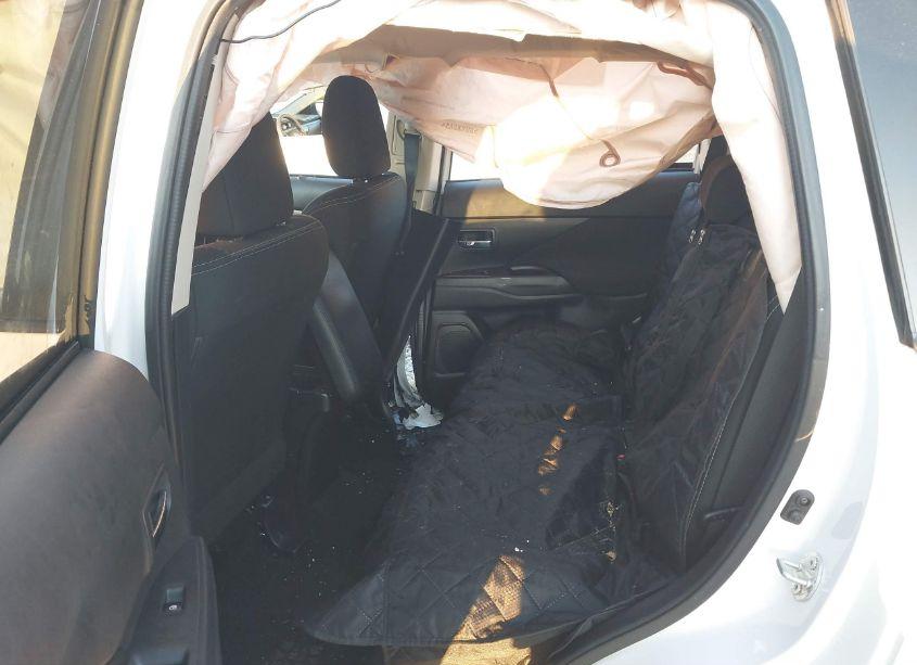 Photo 8 of 2016 Mitsubishi Outlander ES (VIN JA4AD2A38GZ016458)