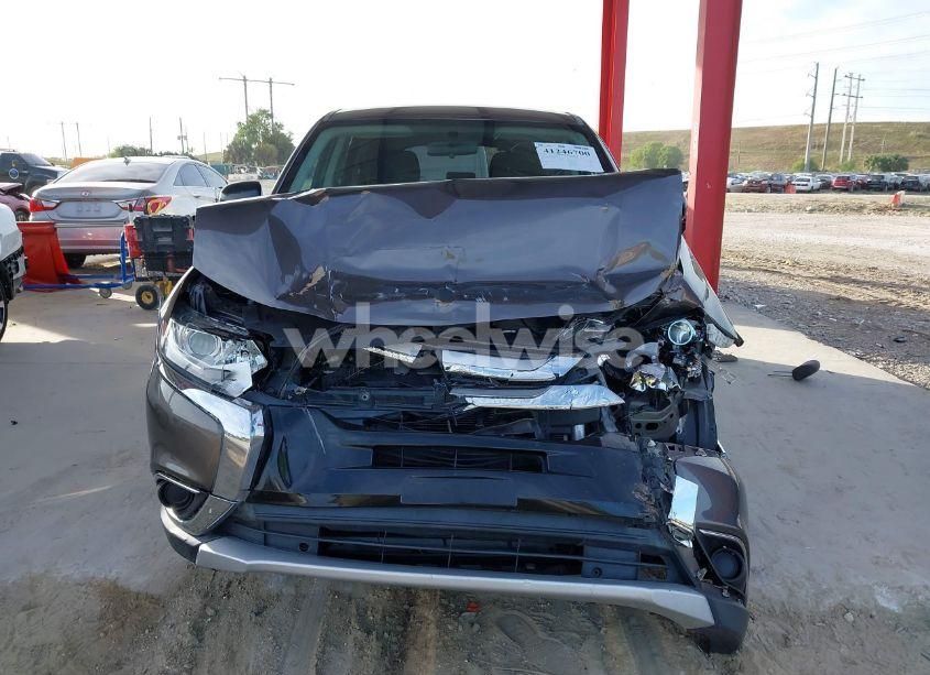 Photo 12 of 2017 Mitsubishi Outlander ES (VIN JA4AD2A38HZ010404)