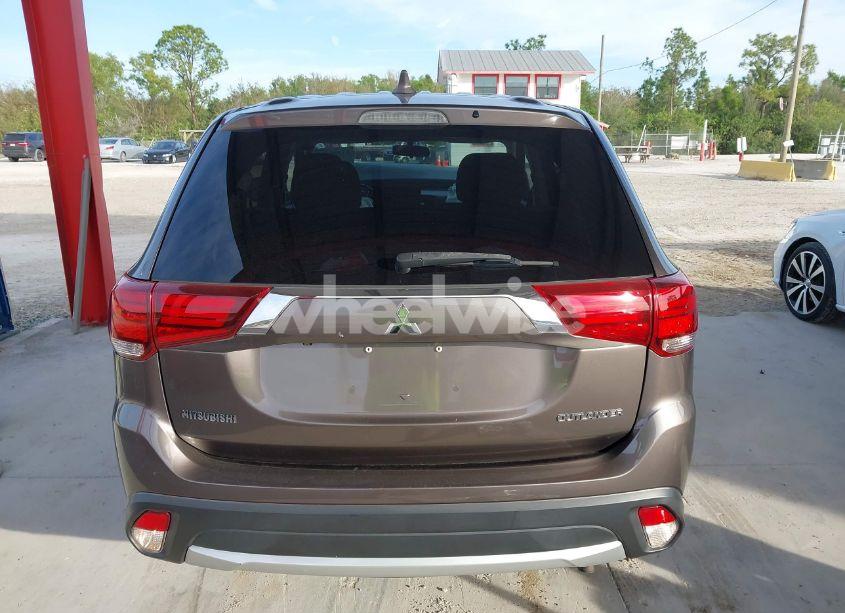 Photo 16 of 2017 Mitsubishi Outlander ES (VIN JA4AD2A38HZ010404)