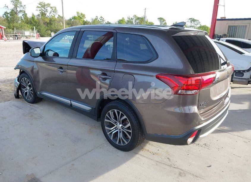 Photo 3 of 2017 Mitsubishi Outlander ES (VIN JA4AD2A38HZ010404)