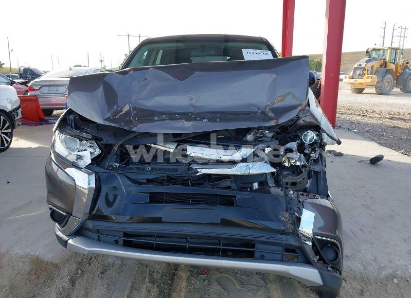 Photo 6 of 2017 Mitsubishi Outlander ES (VIN JA4AD2A38HZ010404)