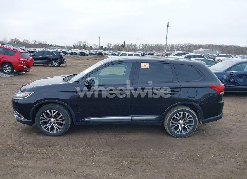 Photo 15 of 2017 Mitsubishi Outlander ES (VIN JA4AD2A38HZ064978)