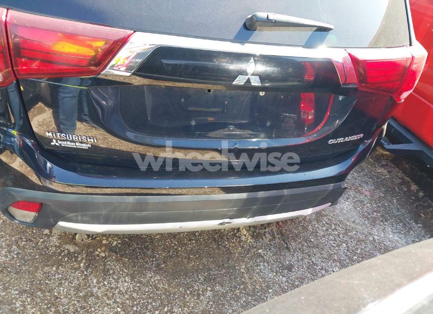 Photo 17 of 2017 Mitsubishi Outlander ES (VIN JA4AD2A38HZ064978)