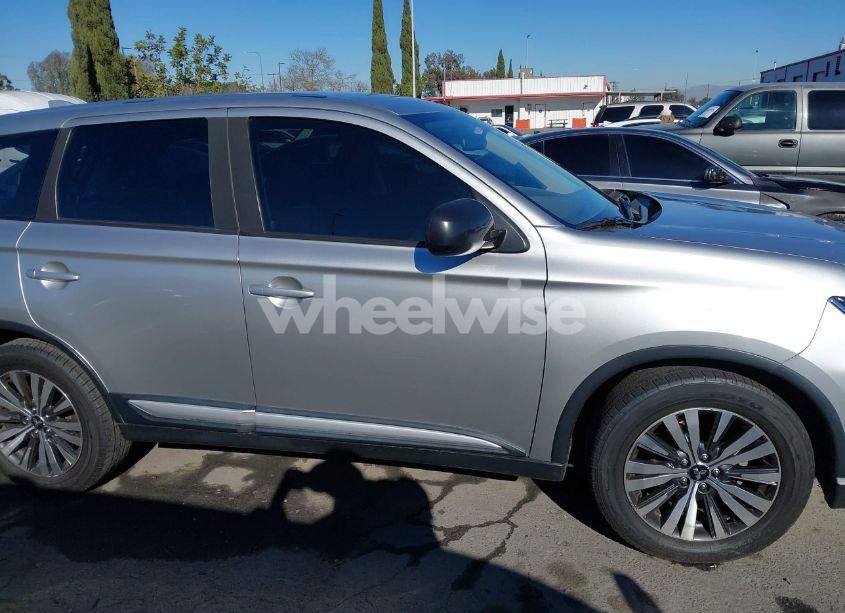 Photo 14 of 2019 Mitsubishi Outlander ES (VIN JA4AD2A38KZ009406)