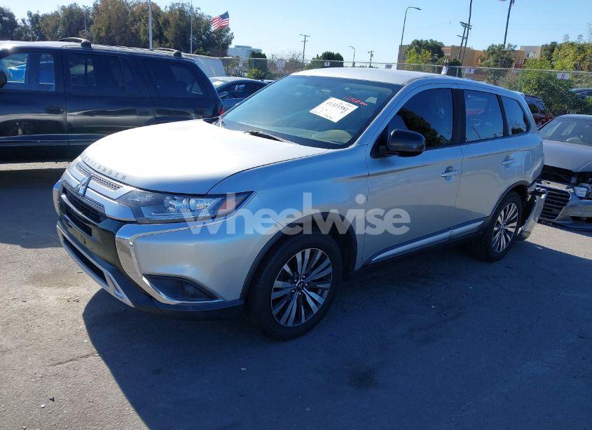 Photo 2 of 2019 Mitsubishi Outlander ES (VIN JA4AD2A38KZ009406)