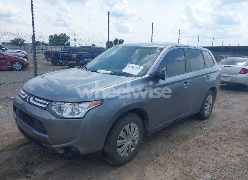 Photo 2 of 2014 Mitsubishi Outlander ES (VIN JA4AD2A39EZ007555)