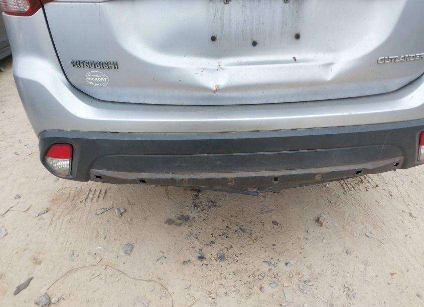 Photo 6 of 2017 Mitsubishi Outlander ES (VIN JA4AD2A39HZ005065)