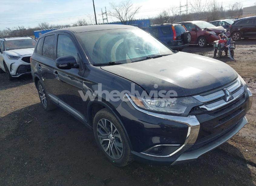 2018 Mitsubishi Outlander ES (VIN JA4AD2A39JZ052568) main photo