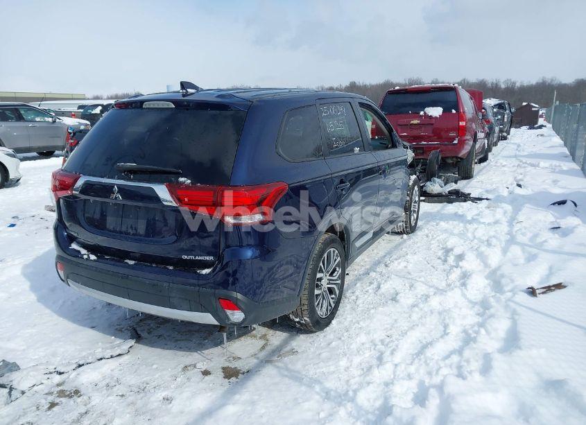 Photo 4 of 2018 Mitsubishi Outlander ES (VIN JA4AD2A39JZ055759)