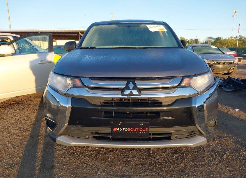 Photo 12 of 2018 Mitsubishi Outlander ES (VIN JA4AD2A3XJJ002597)
