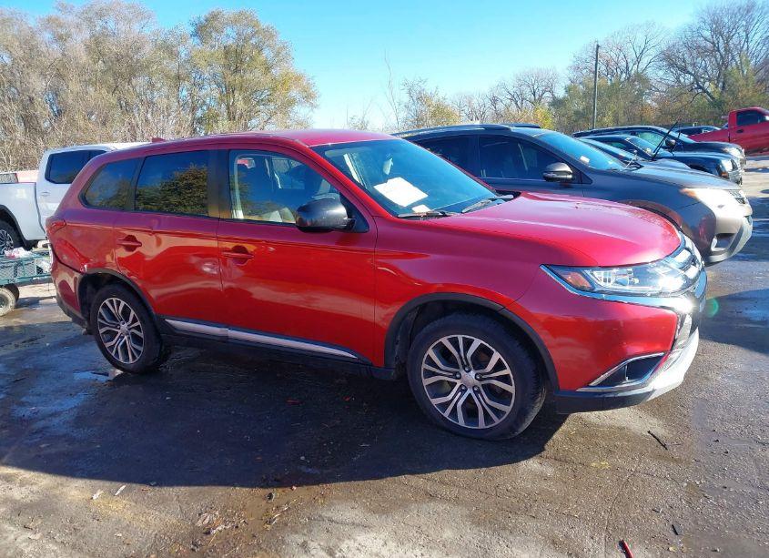 Photo 13 of 2018 Mitsubishi Outlander ES (VIN JA4AD2A3XJZ054992)
