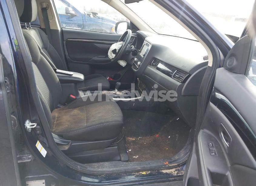 Photo 5 of 2020 Mitsubishi Outlander ES 2.4 (VIN JA4AD2A3XLZ003463)