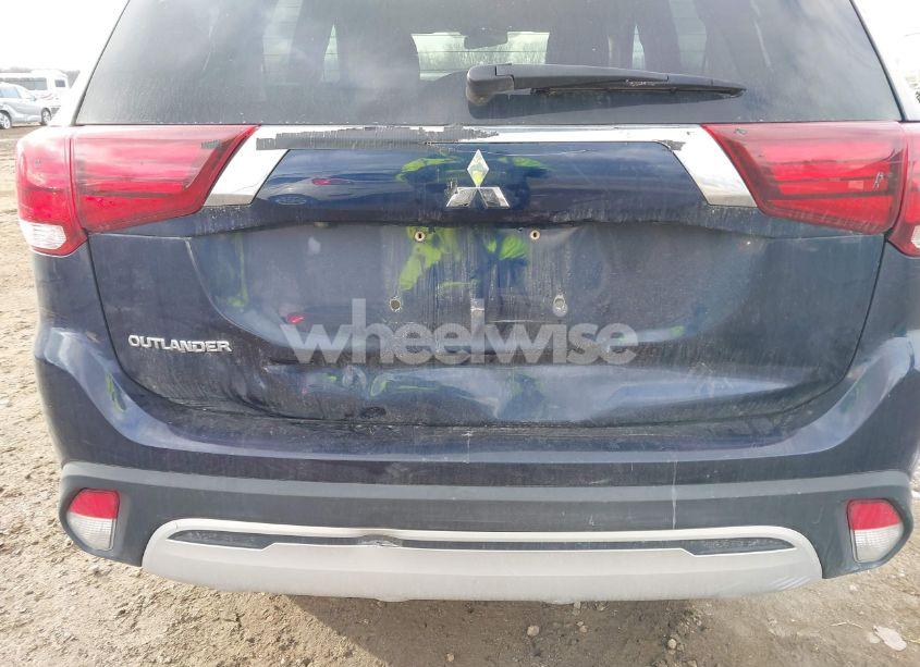 Photo 6 of 2020 Mitsubishi Outlander ES 2.4 (VIN JA4AD2A3XLZ003463)