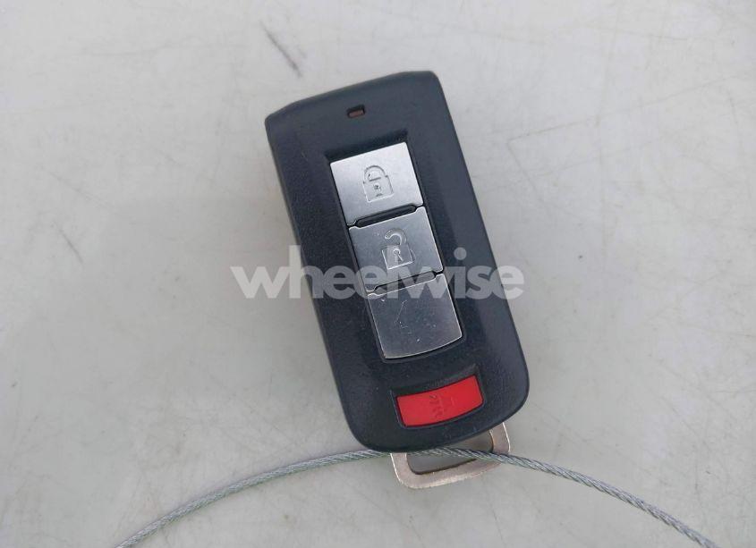 Photo 11 of 2015 Mitsubishi Outlander SE (VIN JA4AD3A30FZ009640)