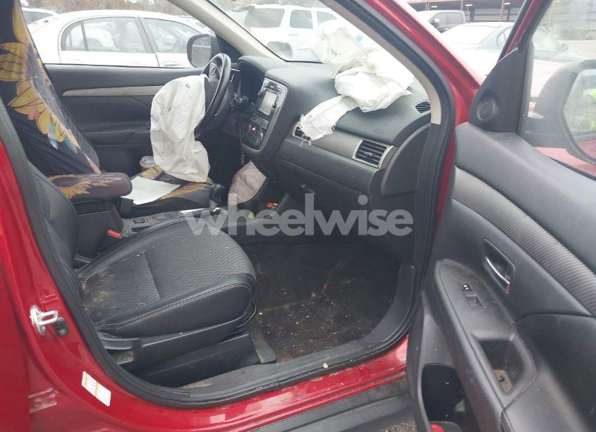 Photo 5 of 2015 Mitsubishi Outlander SE (VIN JA4AD3A30FZ009640)