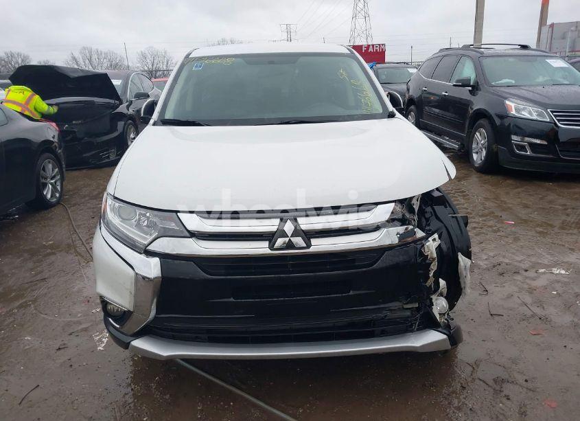 Photo 12 of 2017 Mitsubishi Outlander SE (VIN JA4AD3A30HZ061840)
