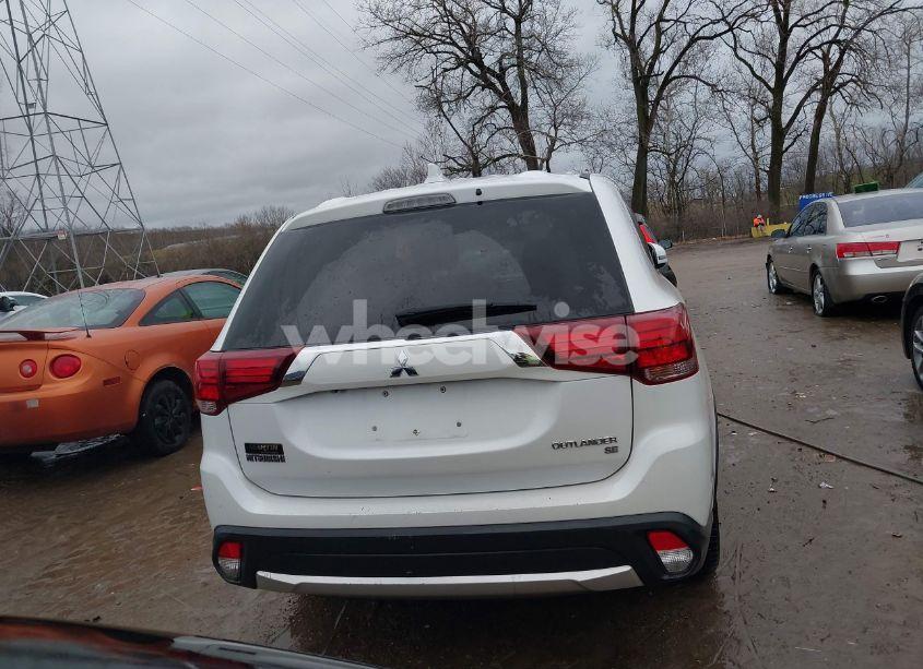 Photo 16 of 2017 Mitsubishi Outlander SE (VIN JA4AD3A30HZ061840)