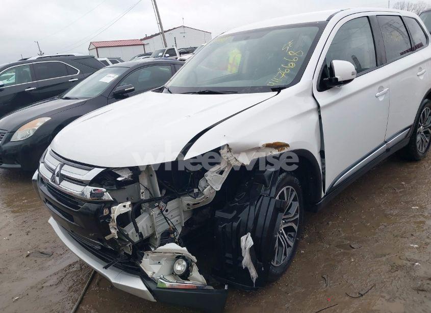 Photo 6 of 2017 Mitsubishi Outlander SE (VIN JA4AD3A30HZ061840)
