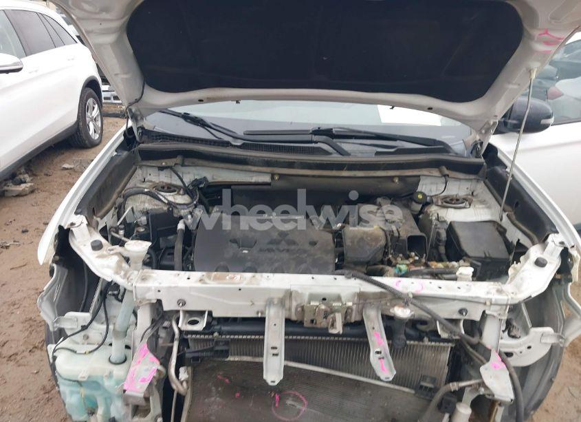 Photo 10 of 2018 Mitsubishi Outlander LE (VIN JA4AD3A30JZ021442)