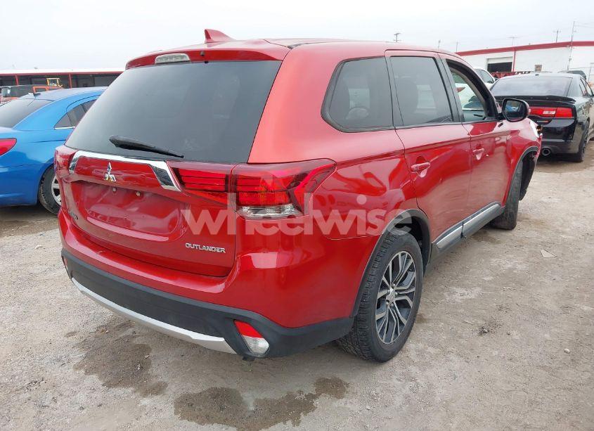 Photo 4 of 2018 Mitsubishi Outlander SE (VIN JA4AD3A30JZ041884)