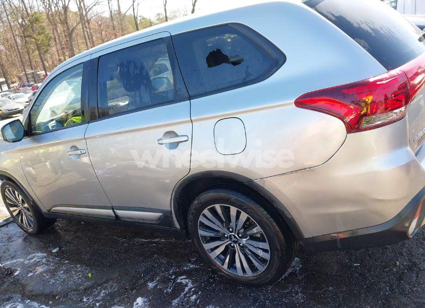 Photo 14 of 2020 Mitsubishi Outlander SE 2.4 (VIN JA4AD3A30LZ004594)