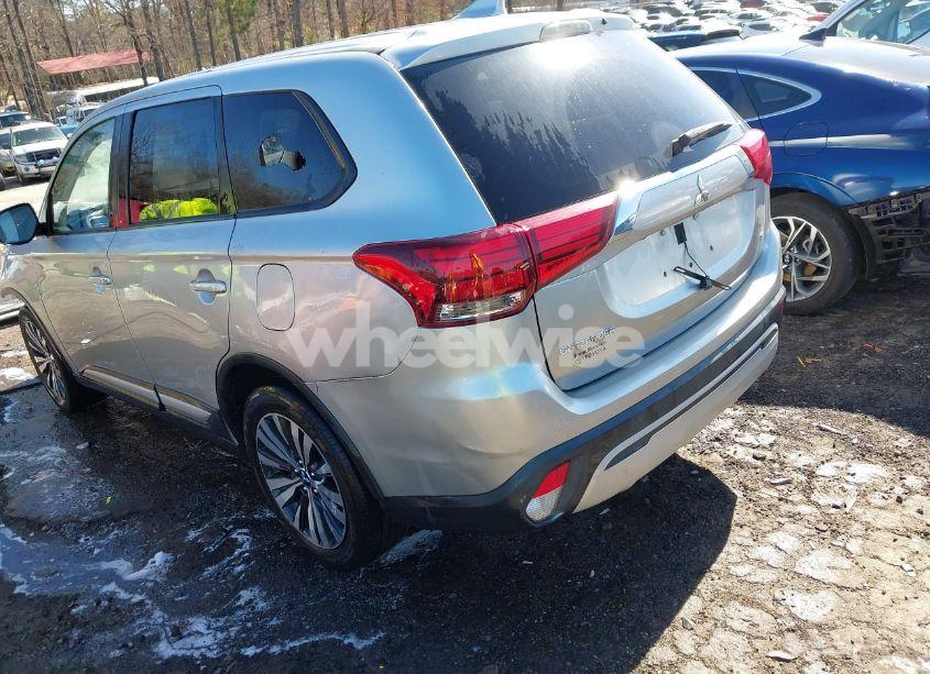 Photo 3 of 2020 Mitsubishi Outlander SE 2.4 (VIN JA4AD3A30LZ004594)