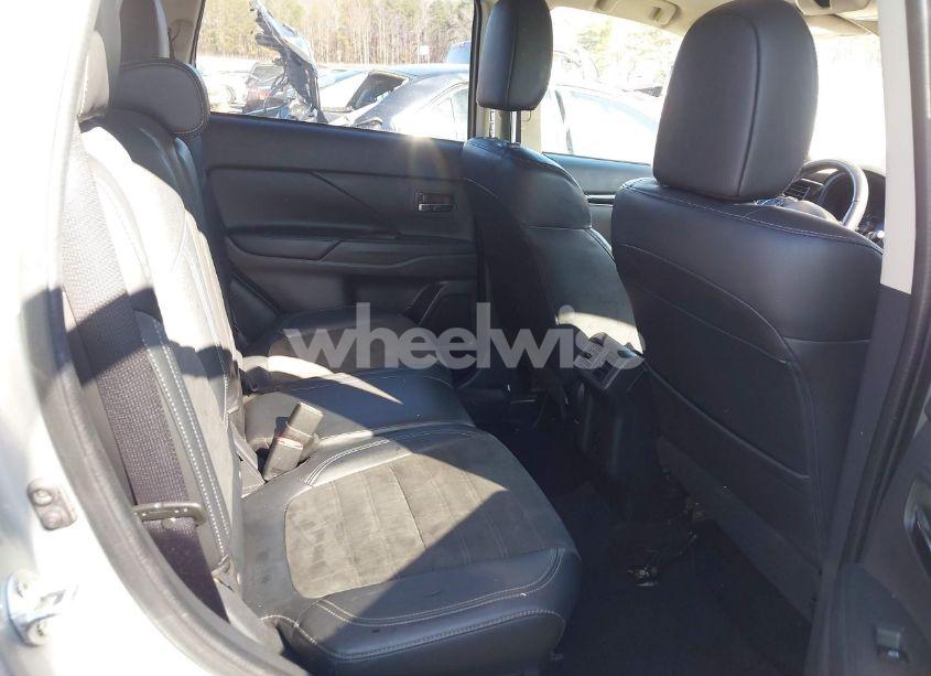 Photo 8 of 2020 Mitsubishi Outlander SE 2.4 (VIN JA4AD3A30LZ004594)