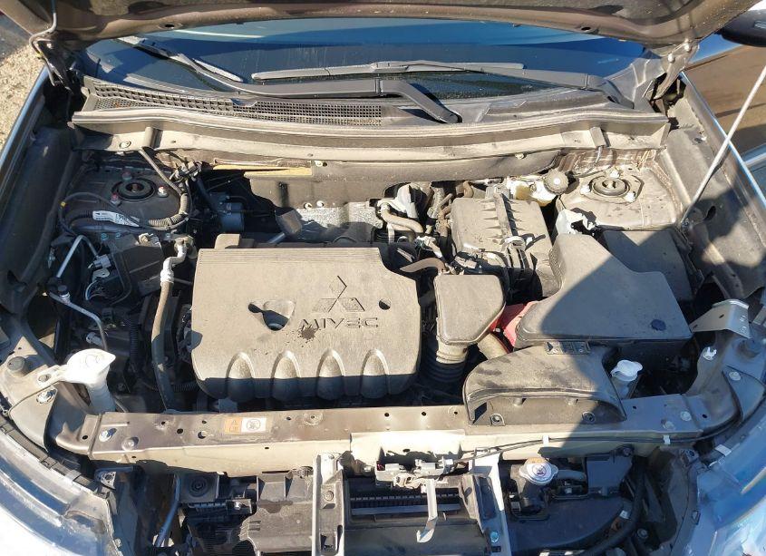 Photo 10 of 2020 Mitsubishi Outlander SE 2.4 (VIN JA4AD3A30LZ011075)