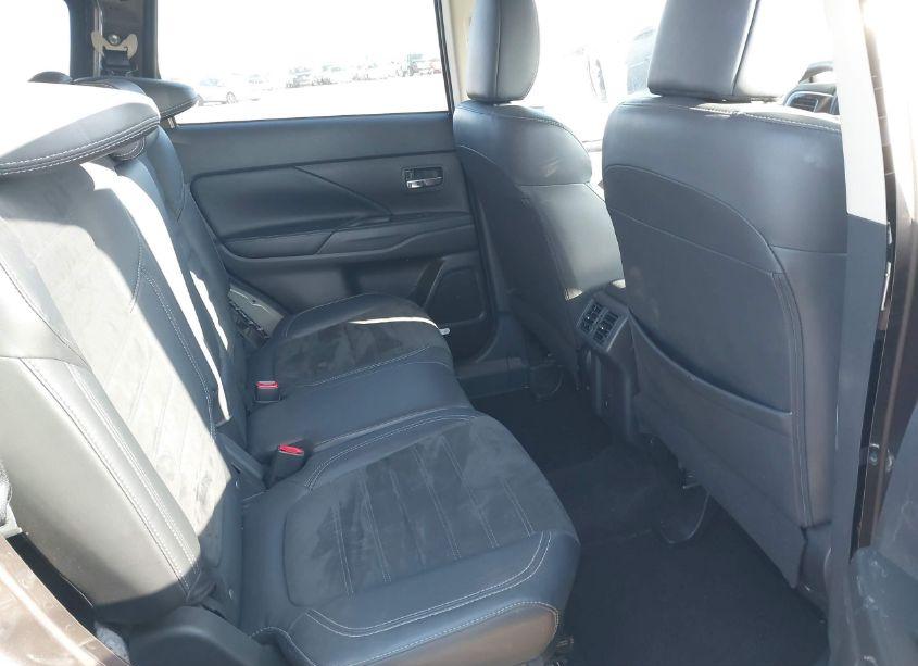 Photo 8 of 2020 Mitsubishi Outlander SE 2.4 (VIN JA4AD3A30LZ011075)