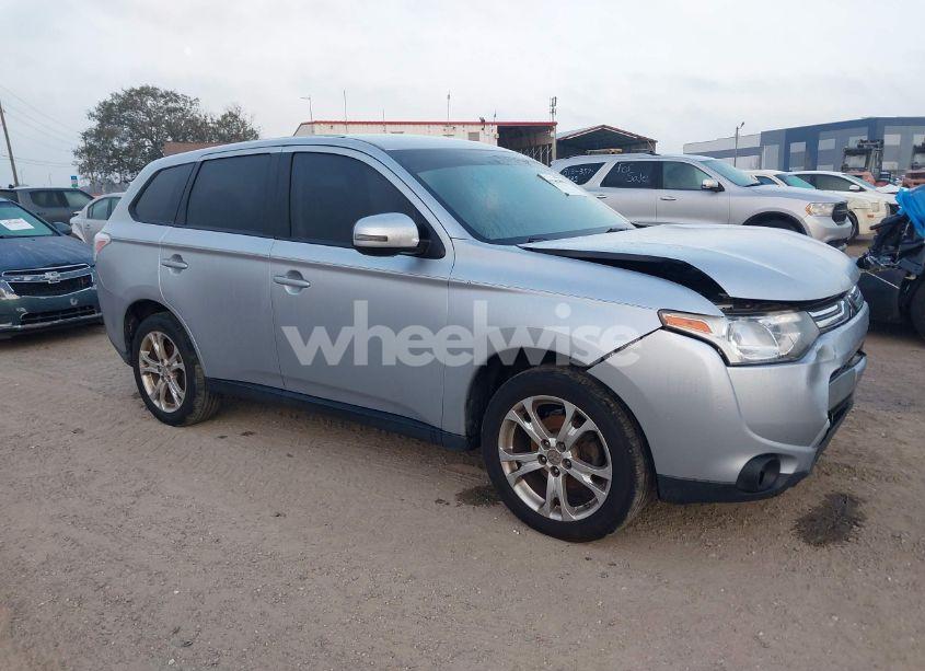 2014 Mitsubishi Outlander SE (VIN JA4AD3A31EZ011122) main photo
