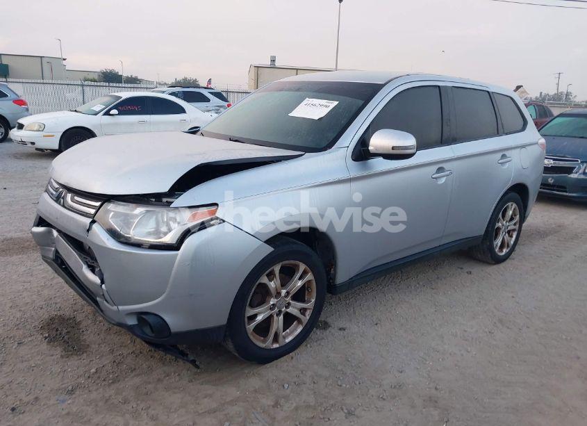 Photo 2 of 2014 Mitsubishi Outlander SE (VIN JA4AD3A31EZ011122)