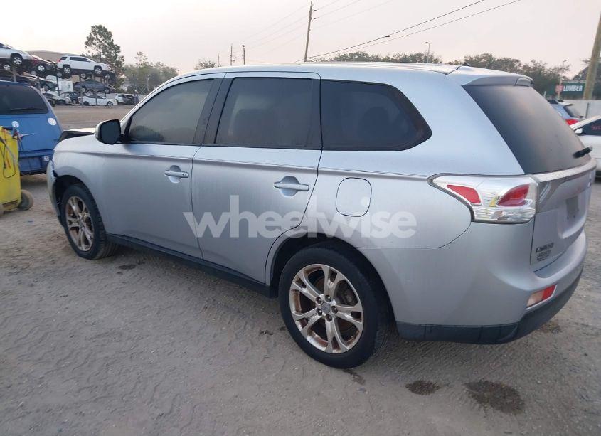 Photo 3 of 2014 Mitsubishi Outlander SE (VIN JA4AD3A31EZ011122)