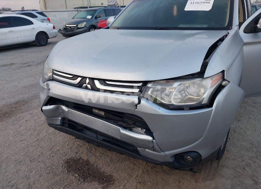 Photo 6 of 2014 Mitsubishi Outlander SE (VIN JA4AD3A31EZ011122)