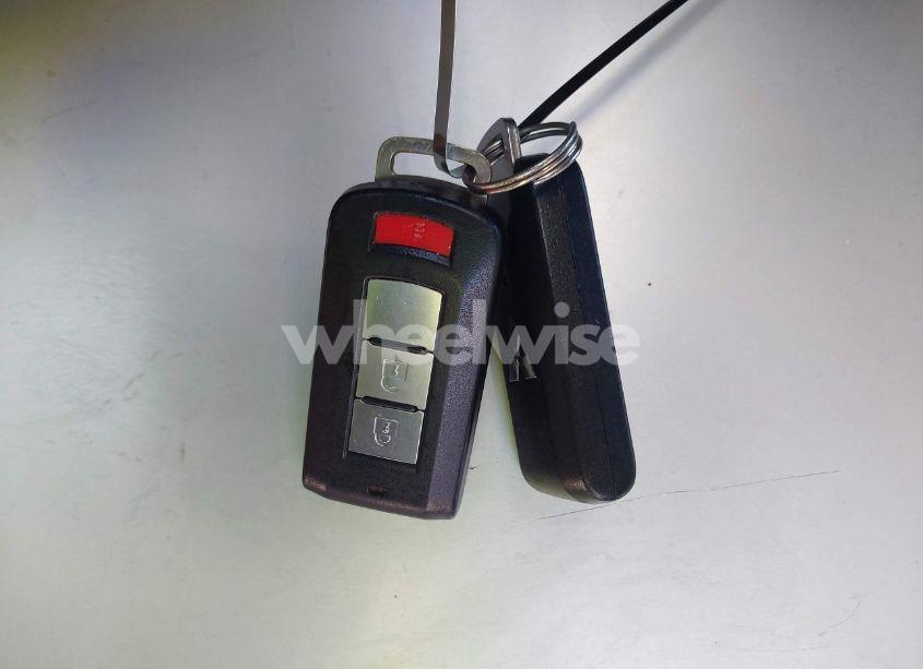 Photo 11 of 2015 Mitsubishi Outlander SE (VIN JA4AD3A31FZ010389)