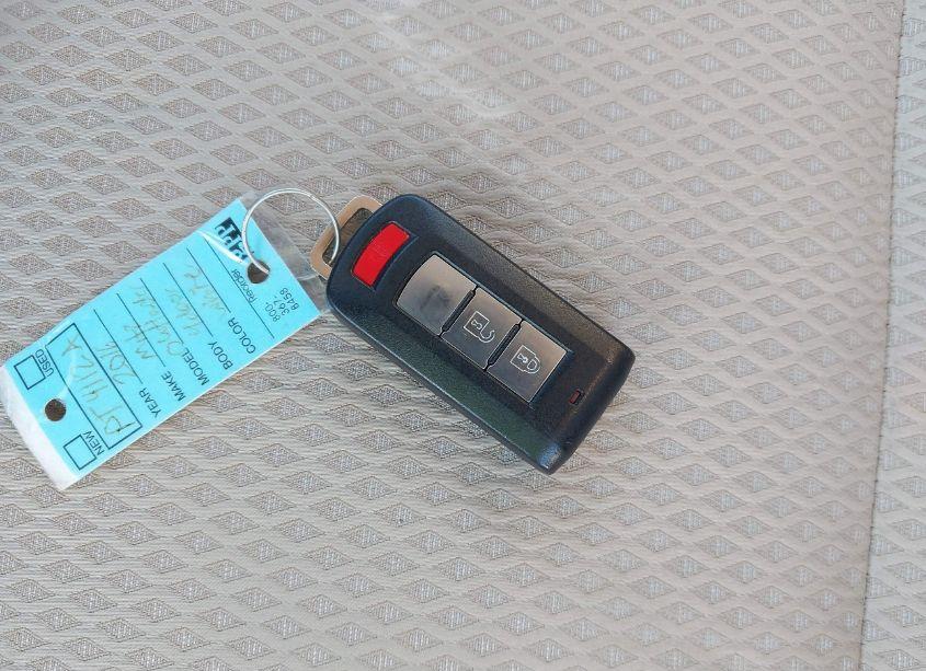 Photo 11 of 2016 Mitsubishi Outlander SE (VIN JA4AD3A31GZ047704)