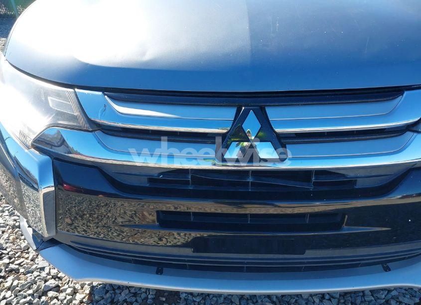 Photo 15 of 2016 Mitsubishi Outlander SEL (VIN JA4AD3A31GZ063272)