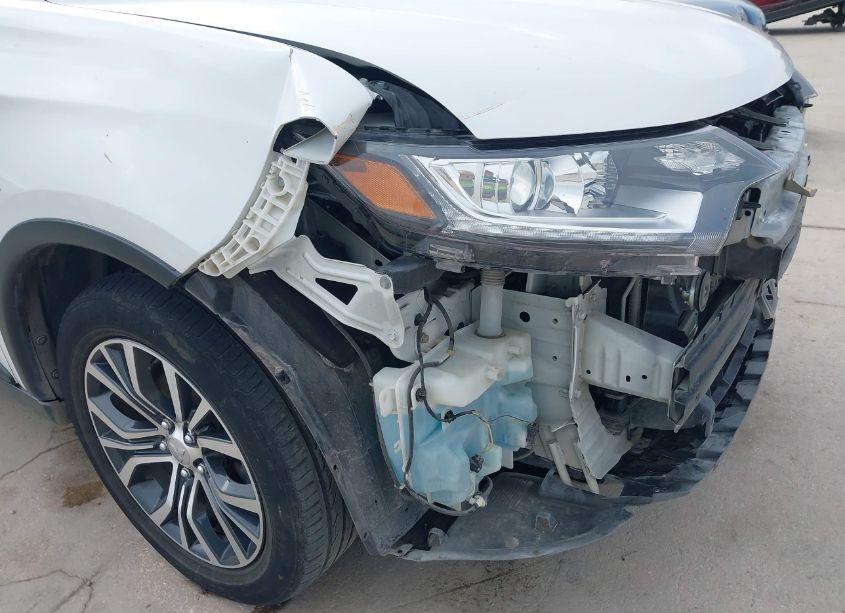 Photo 21 of 2017 Mitsubishi Outlander SE (VIN JA4AD3A31HZ058915)