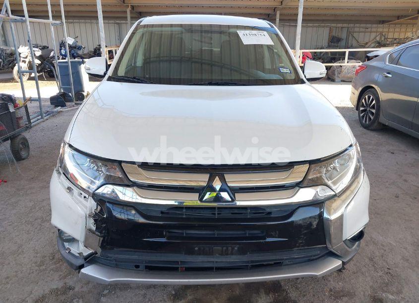 Photo 12 of 2017 Mitsubishi Outlander SE (VIN JA4AD3A31HZ062317)