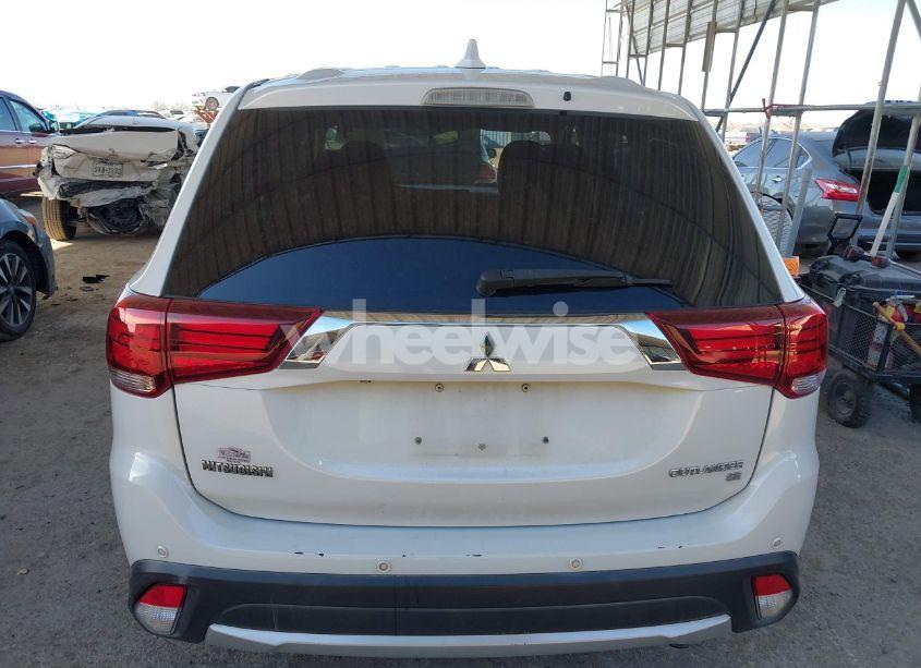 Photo 16 of 2017 Mitsubishi Outlander SE (VIN JA4AD3A31HZ062317)