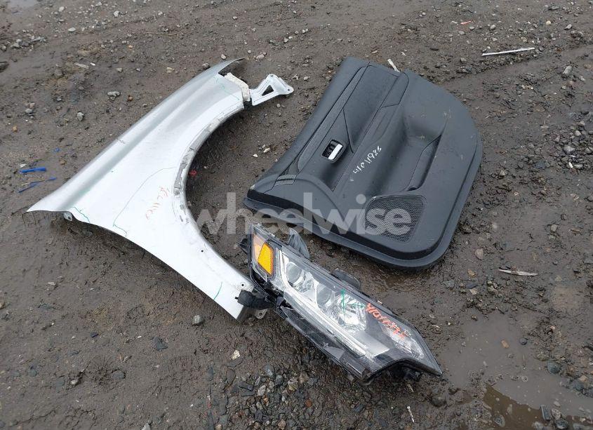 Photo 12 of 2018 Mitsubishi Outlander SEL (VIN JA4AD3A31JZ001538)