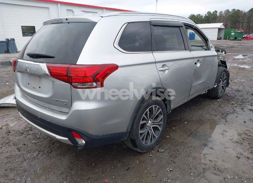 Photo 4 of 2018 Mitsubishi Outlander SEL (VIN JA4AD3A31JZ001538)