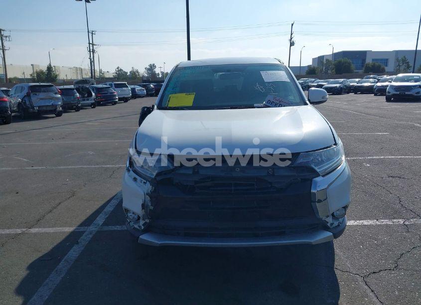 Photo 12 of 2018 Mitsubishi Outlander SE (VIN JA4AD3A31JZ035995)