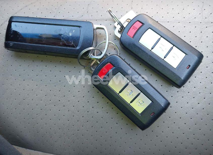 Photo 11 of 2019 Mitsubishi Outlander SE (VIN JA4AD3A31KZ055407)