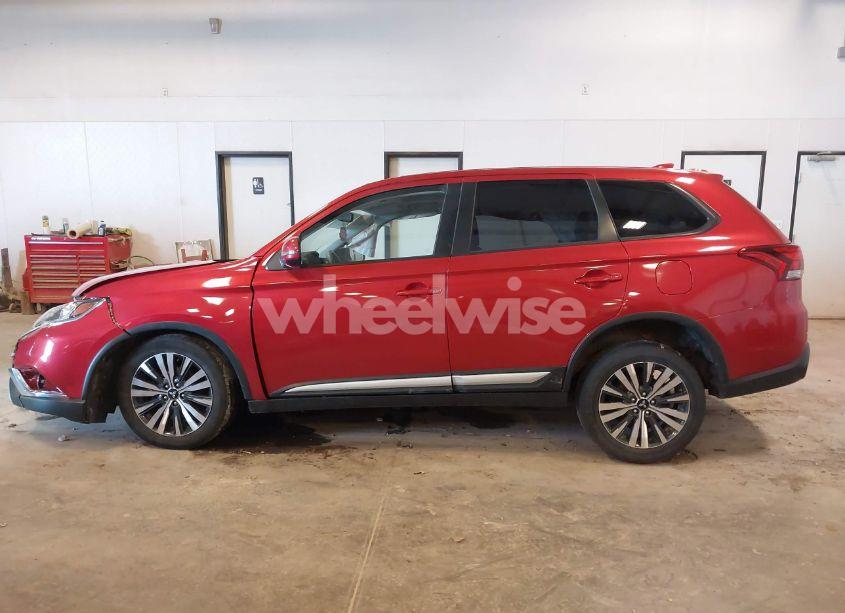 Photo 14 of 2019 Mitsubishi Outlander SE (VIN JA4AD3A31KZ055407)