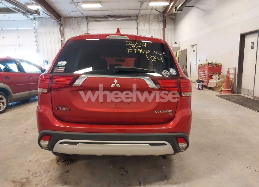 Photo 16 of 2019 Mitsubishi Outlander SE (VIN JA4AD3A31KZ055407)