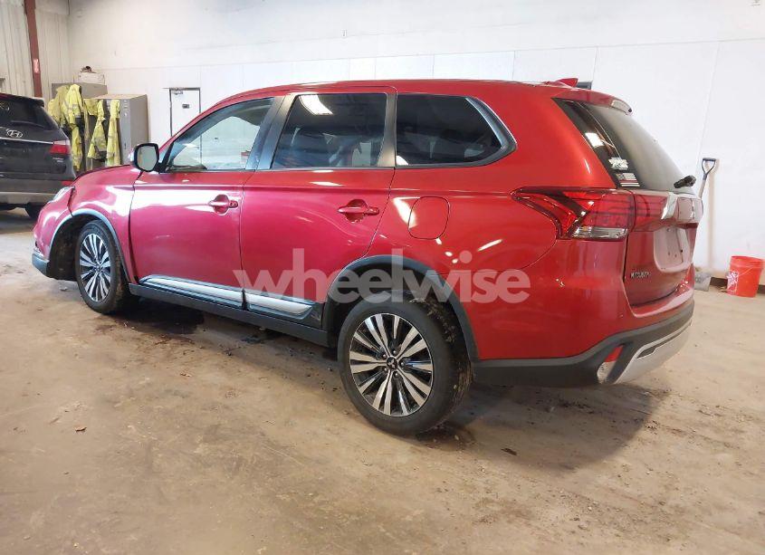 Photo 3 of 2019 Mitsubishi Outlander SE (VIN JA4AD3A31KZ055407)