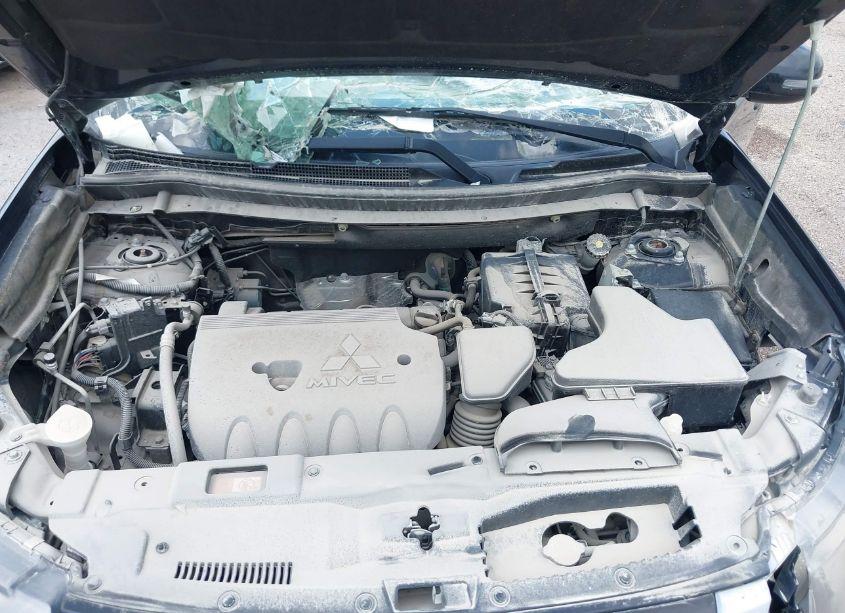 Photo 10 of 2020 Mitsubishi Outlander LE 2.4/SE 2.4/SEL 2.4/SP 2.4 (VIN JA4AD3A31LZ004491)