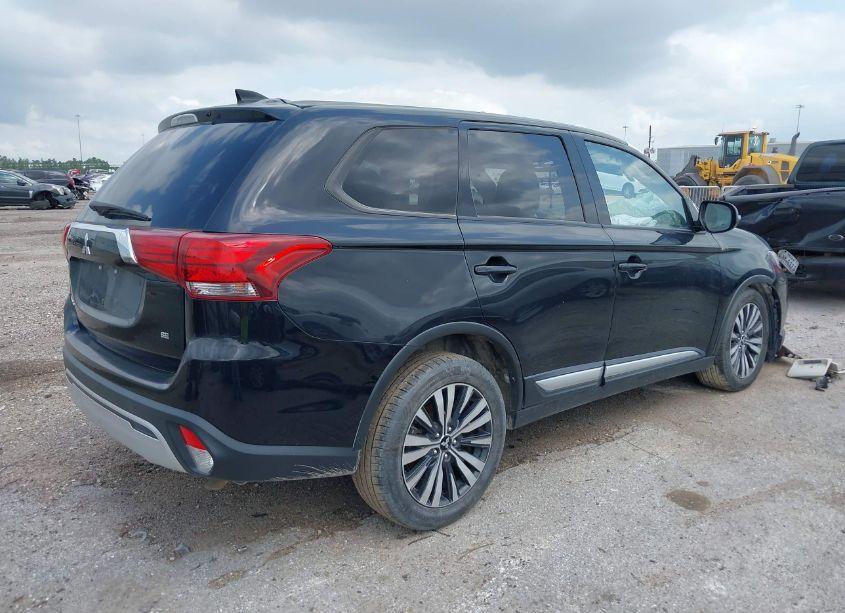 Photo 4 of 2020 Mitsubishi Outlander LE 2.4/SE 2.4/SEL 2.4/SP 2.4 (VIN JA4AD3A31LZ004491)