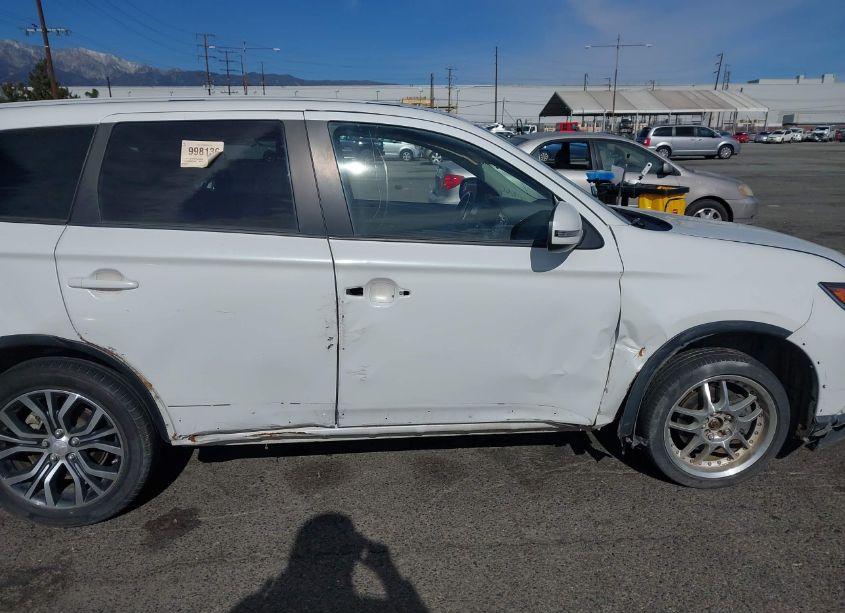 Photo 12 of 2016 Mitsubishi Outlander SE (VIN JA4AD3A32GZ001704)