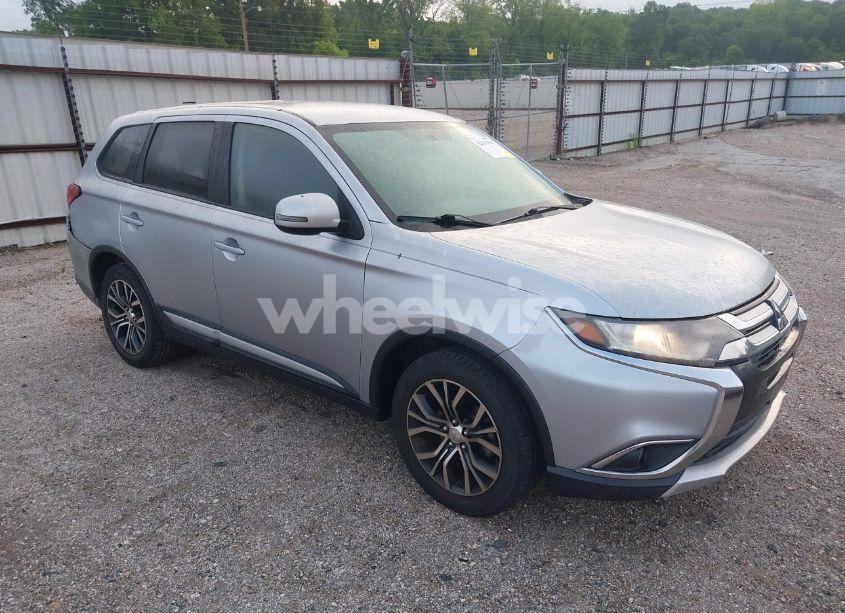 2016 Mitsubishi Outlander SE (VIN JA4AD3A32GZ017062) main photo
